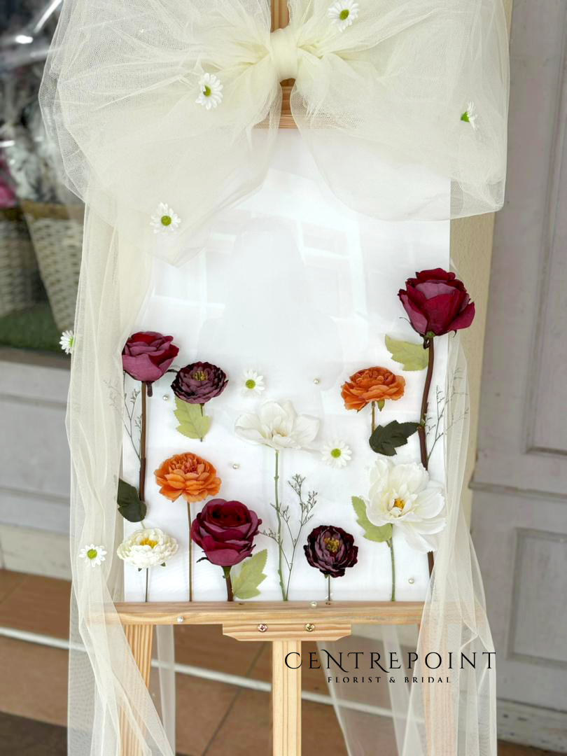 Trendy Acrylic Opening Stand 717 (RM 300.00)