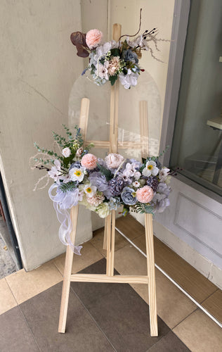 Trendy Acrylic Opening Stand 030 (RM 350.00)