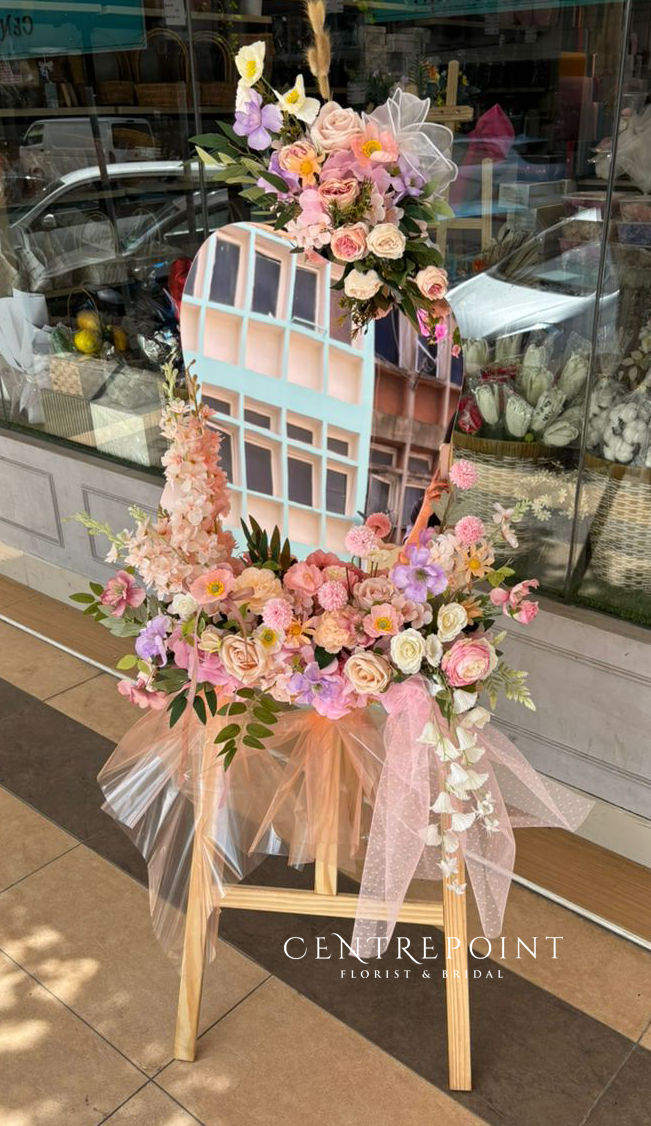 Trendy Acrylic Opening Stand 945 (RM 350.00)