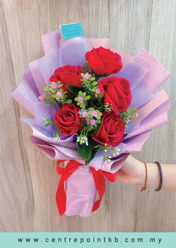 5 Royal Roses ARTIFICIAL FLOWERS (RM 45.00)
