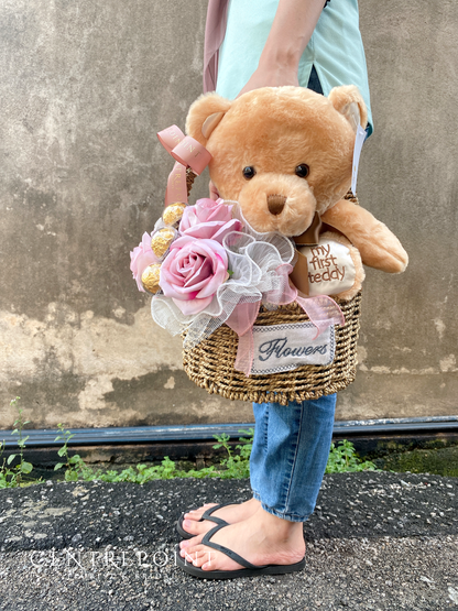 Teddy In Garden (RM 120.00)